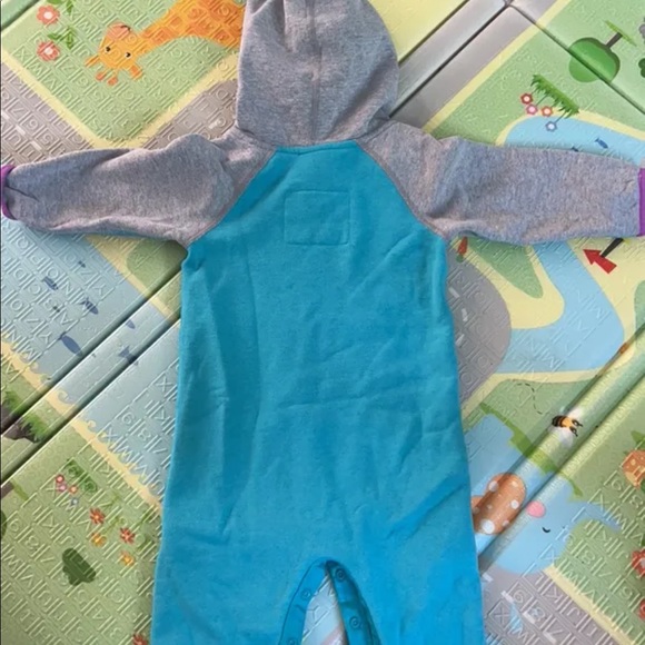 North face one piece sweatsuit - Picture 2 of 3